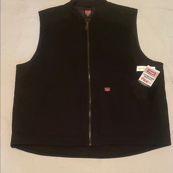 NWT Wrangler Men's Black Zip-Up Vest - Picture 1 of 7